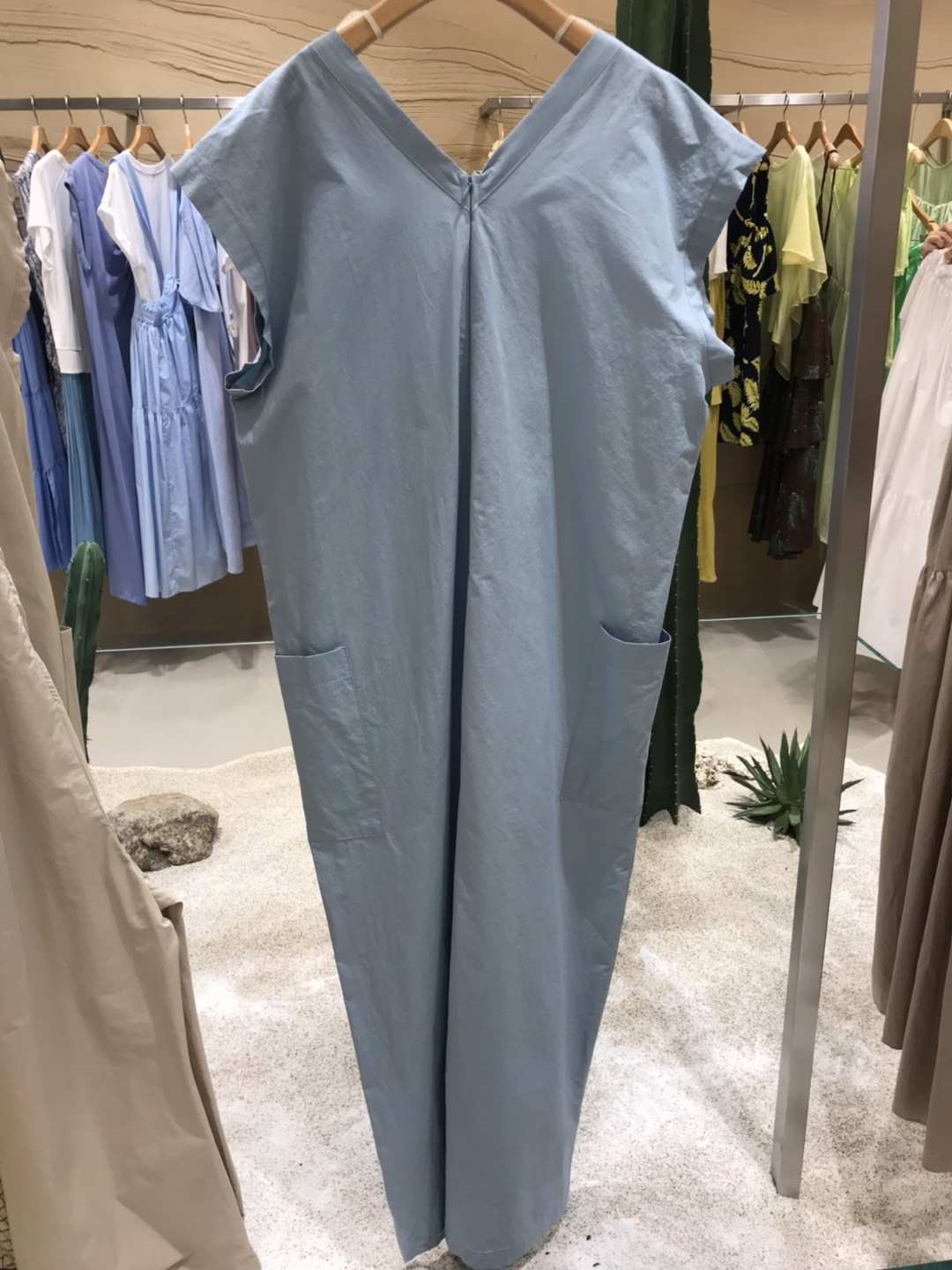 蓝色