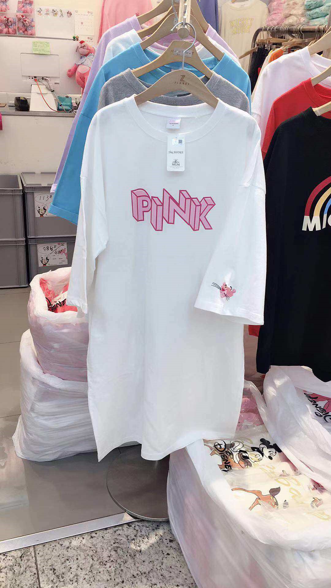 灰色
