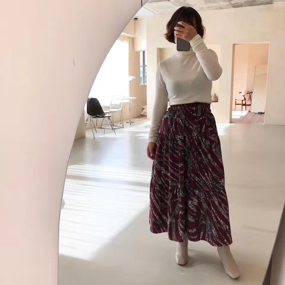 红色