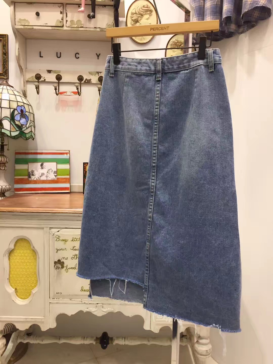 蓝色
