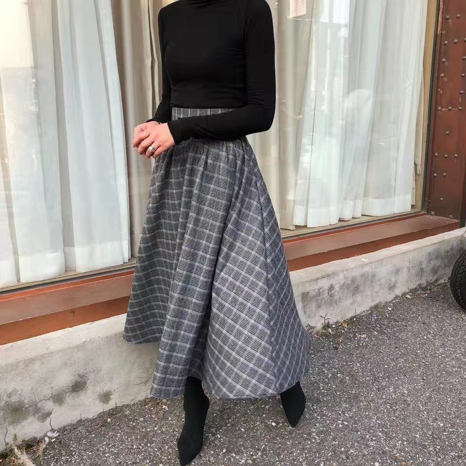 灰色