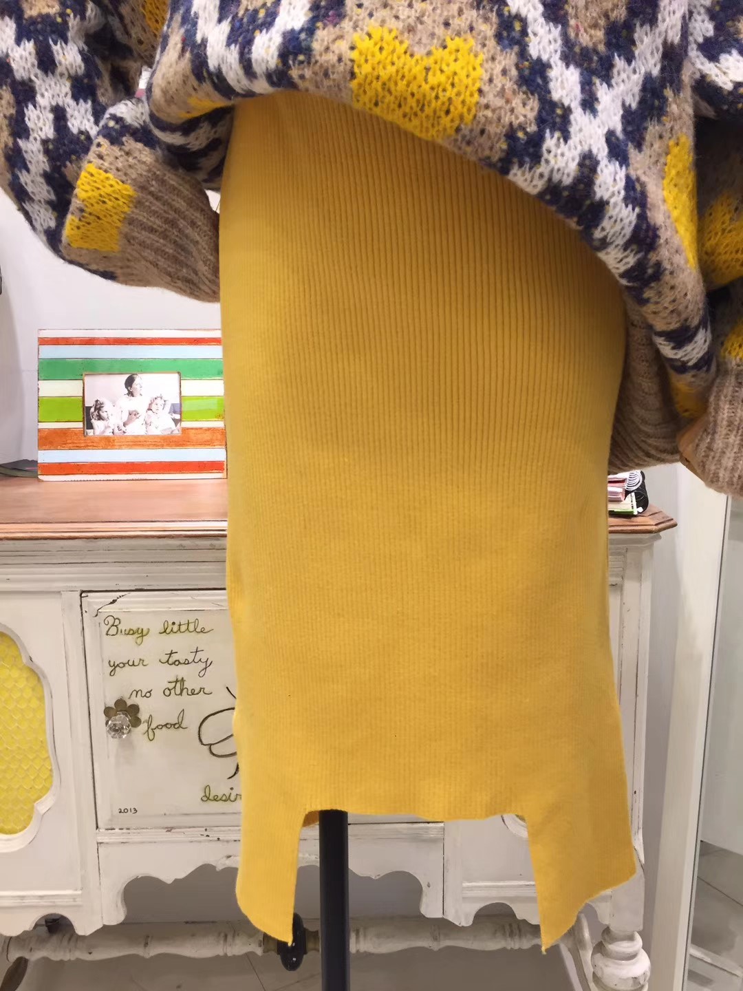 蓝色