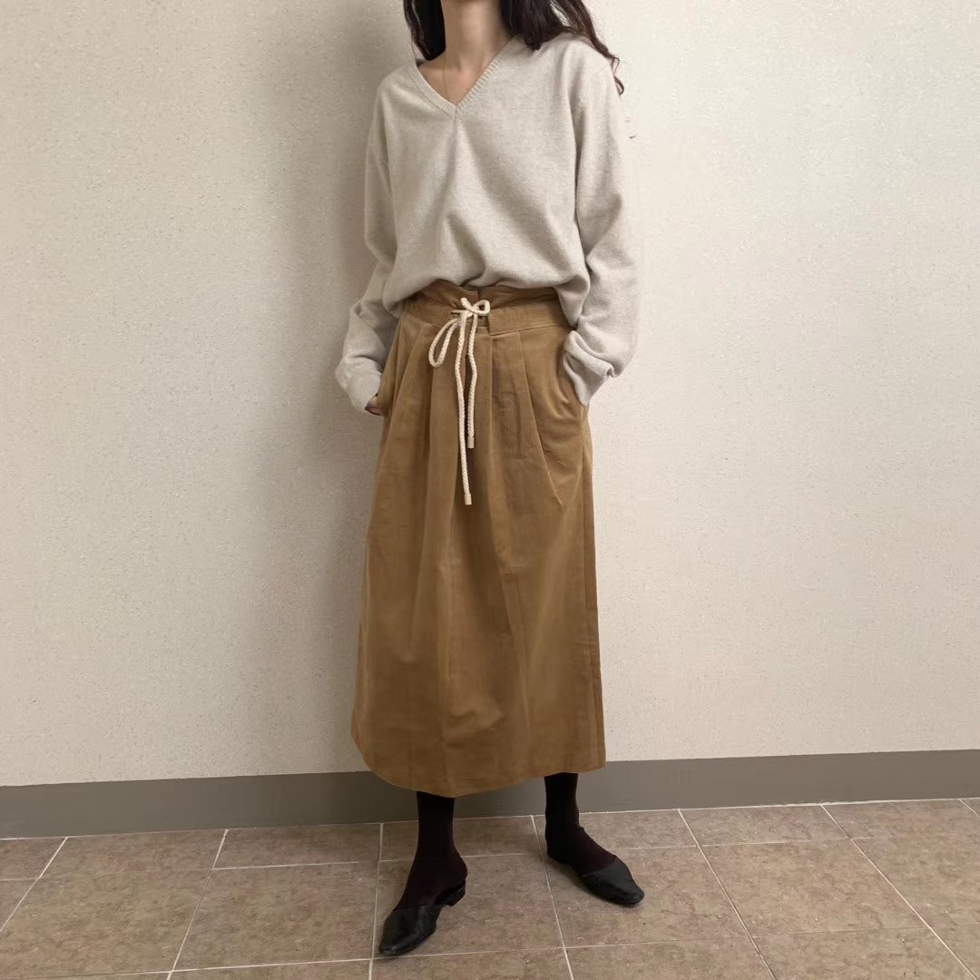 黄色