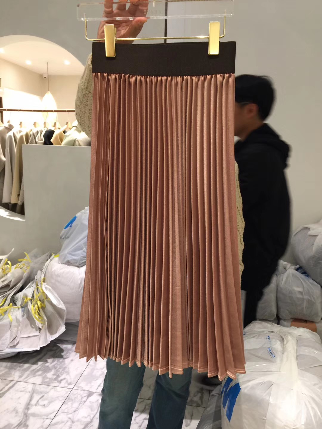 红色