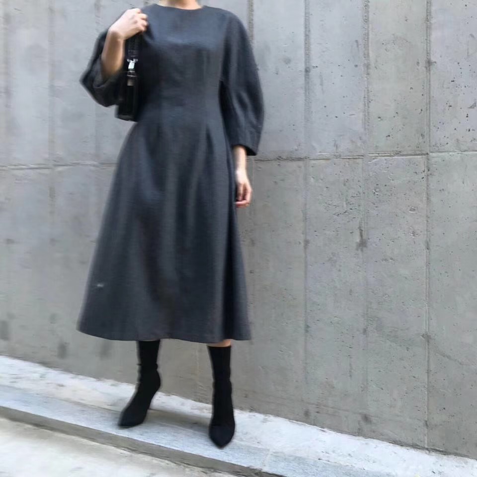 深灰