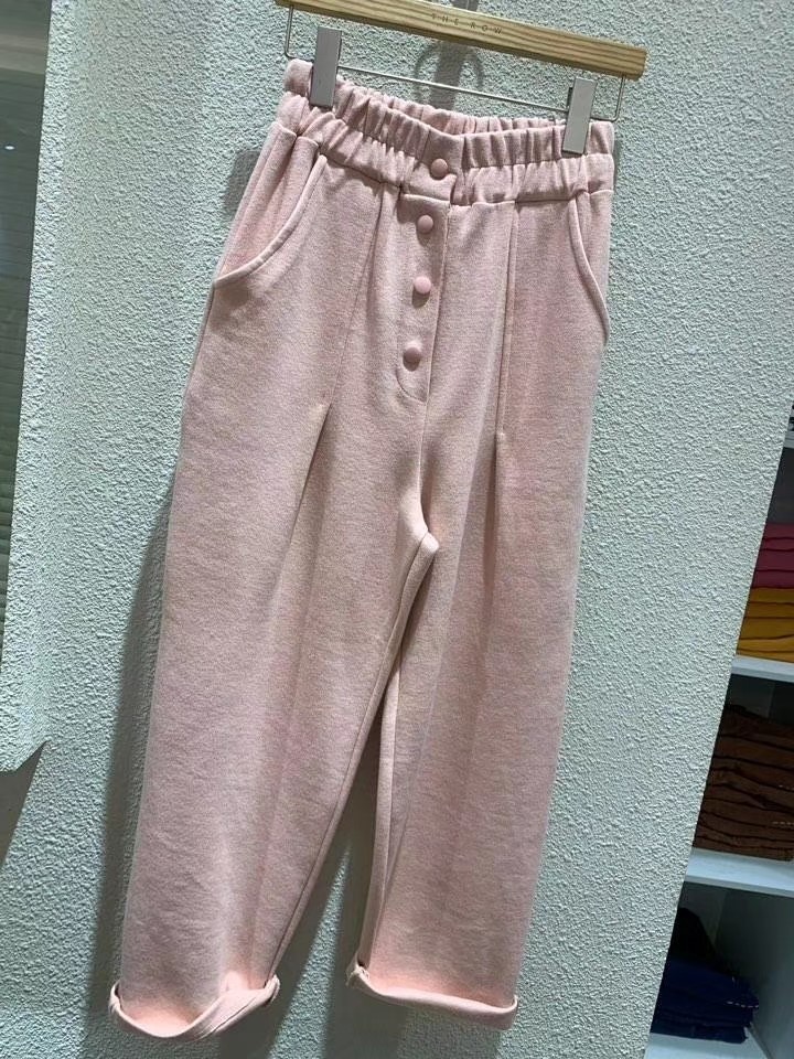 灰色