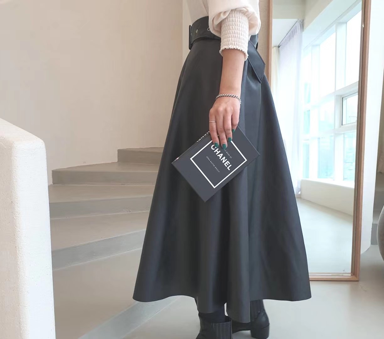 黑色