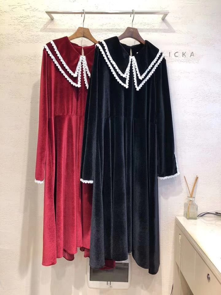 红色