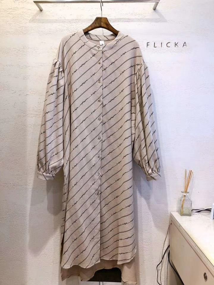 蓝色