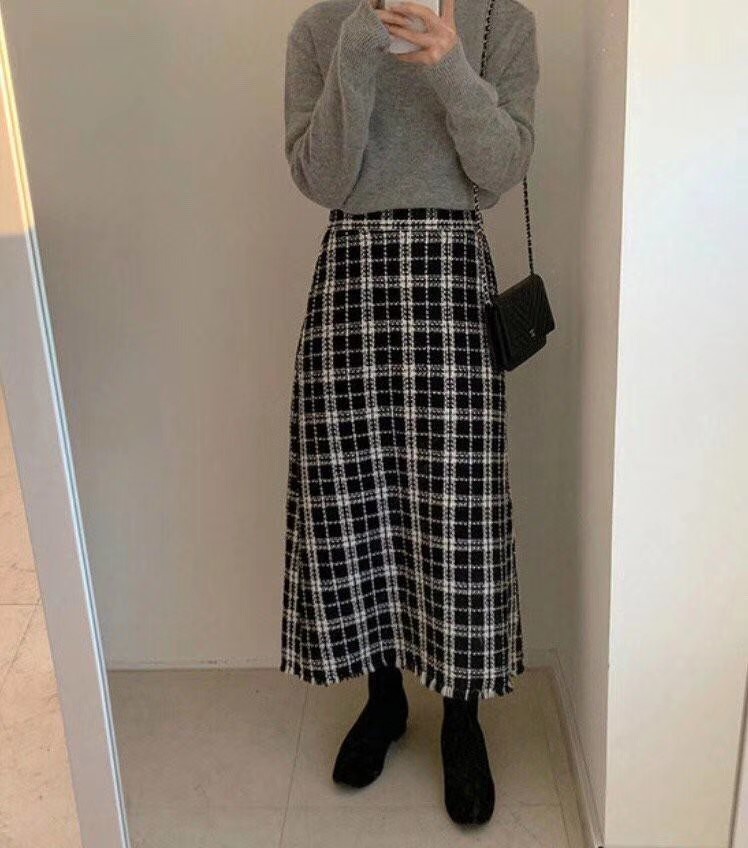 黑色