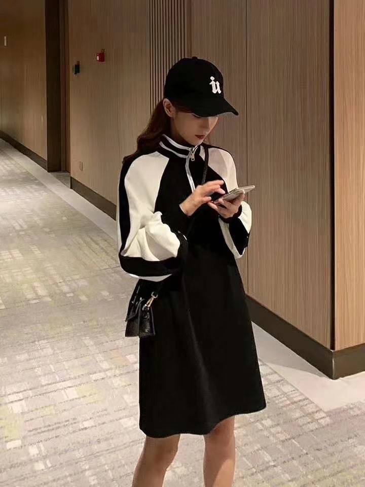 黑色