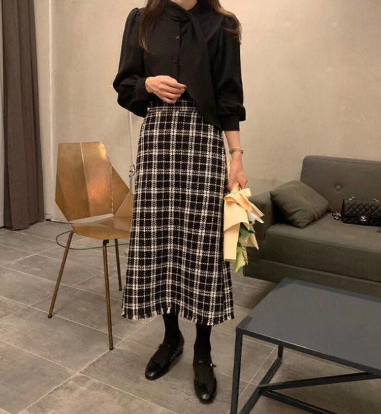 黑色