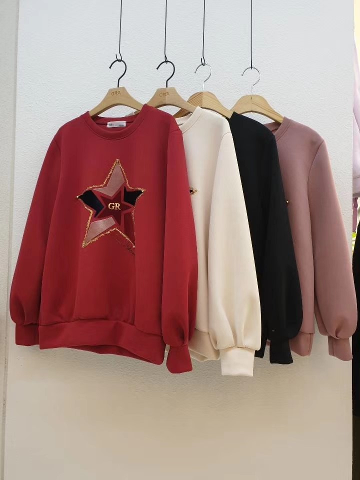 粉红色