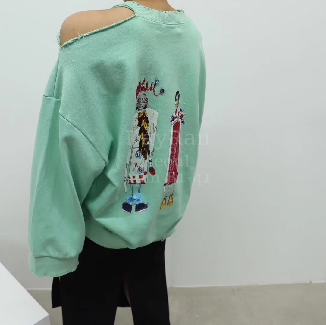 灰色