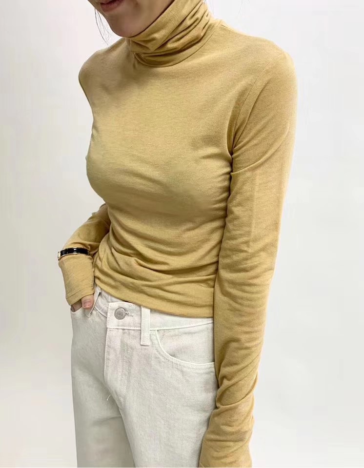 黄色