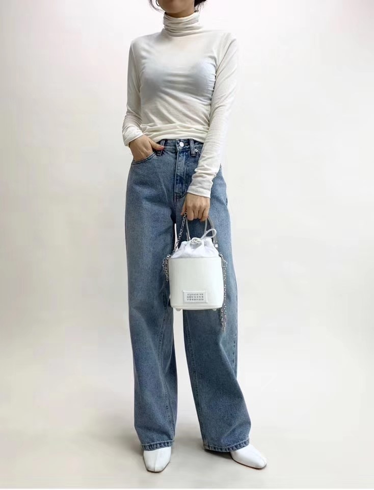白色