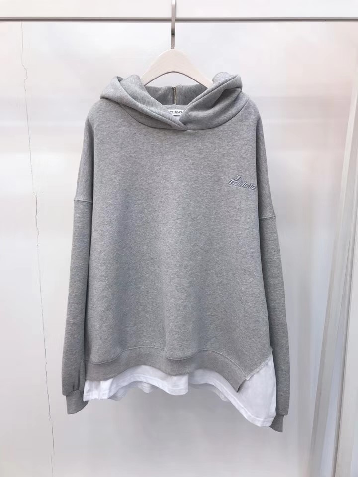 灰色