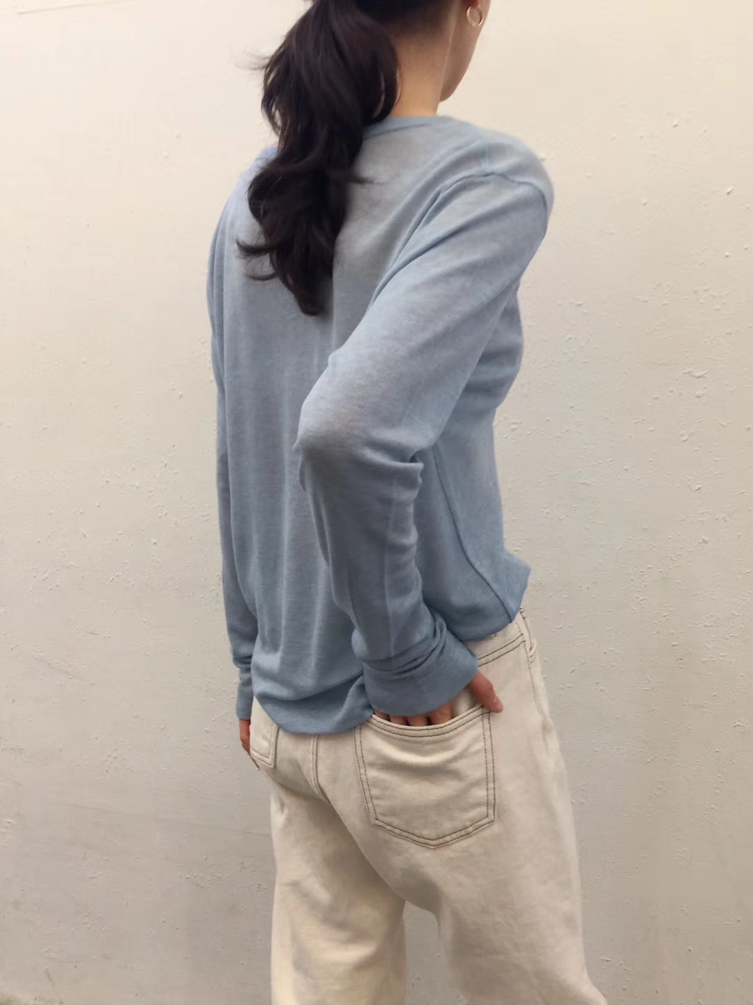 蓝色
