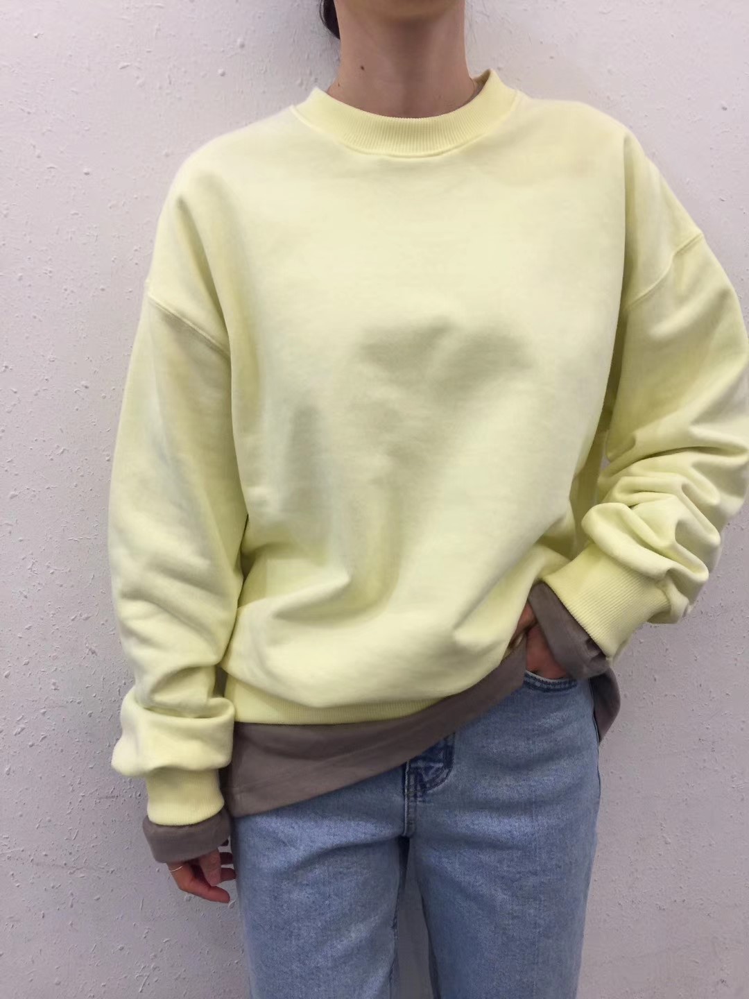 黄色