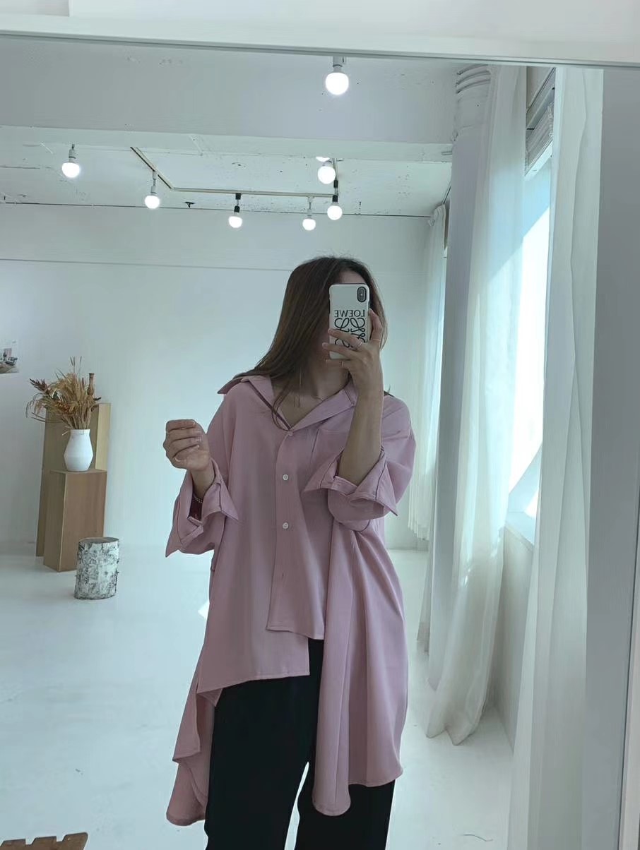粉红色