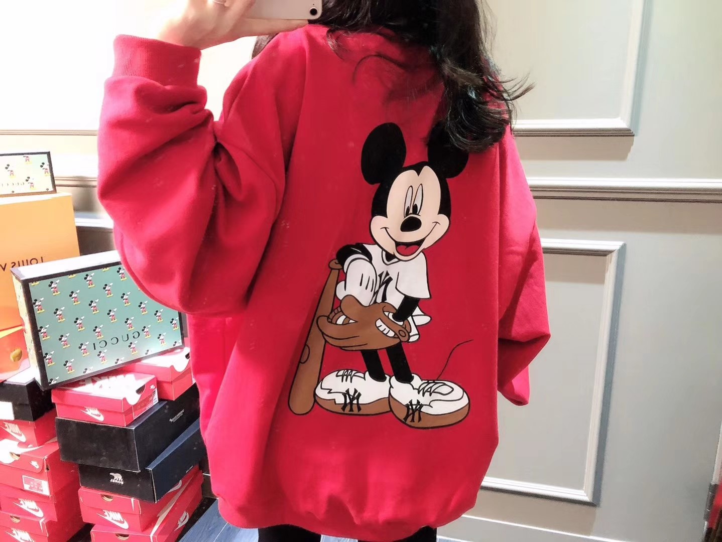 红色