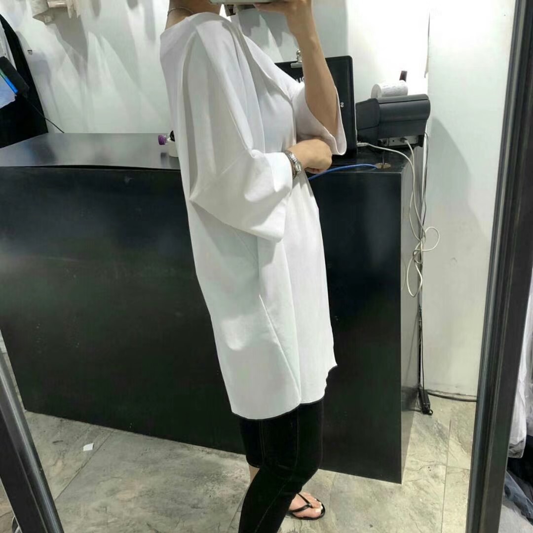 白色