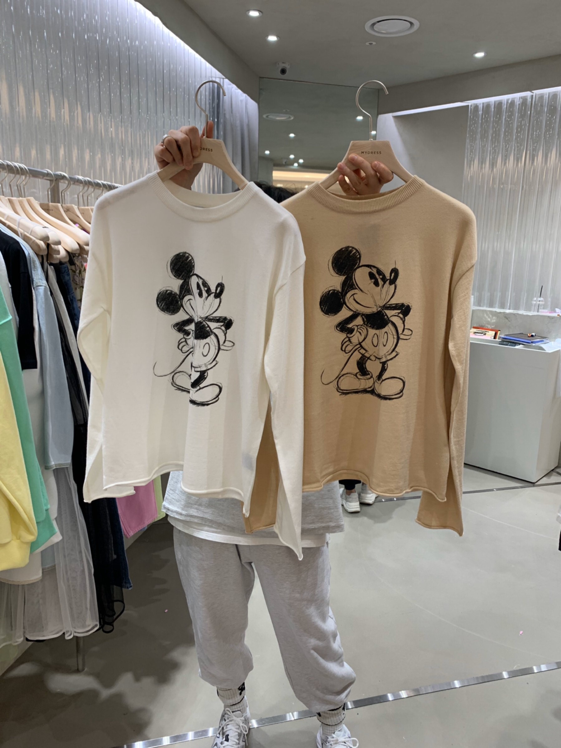 浅棕色