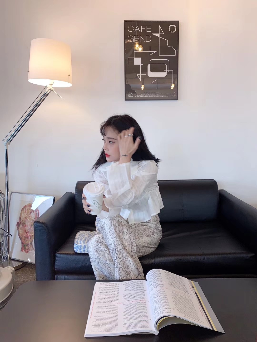 白色