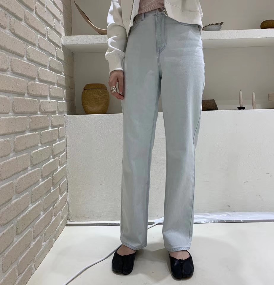 蓝色