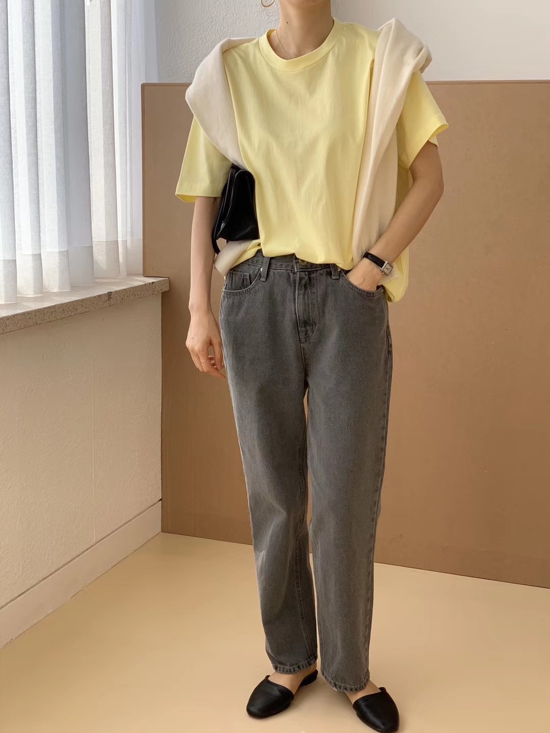 黄色