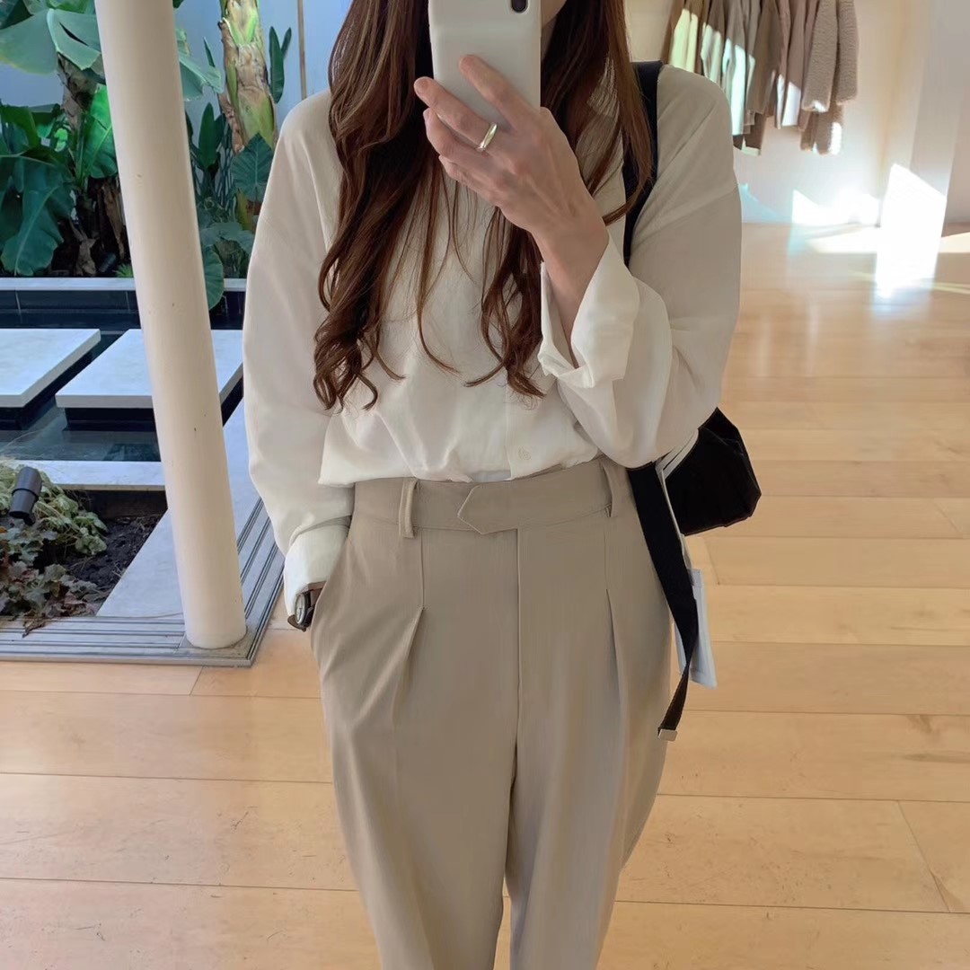 白色