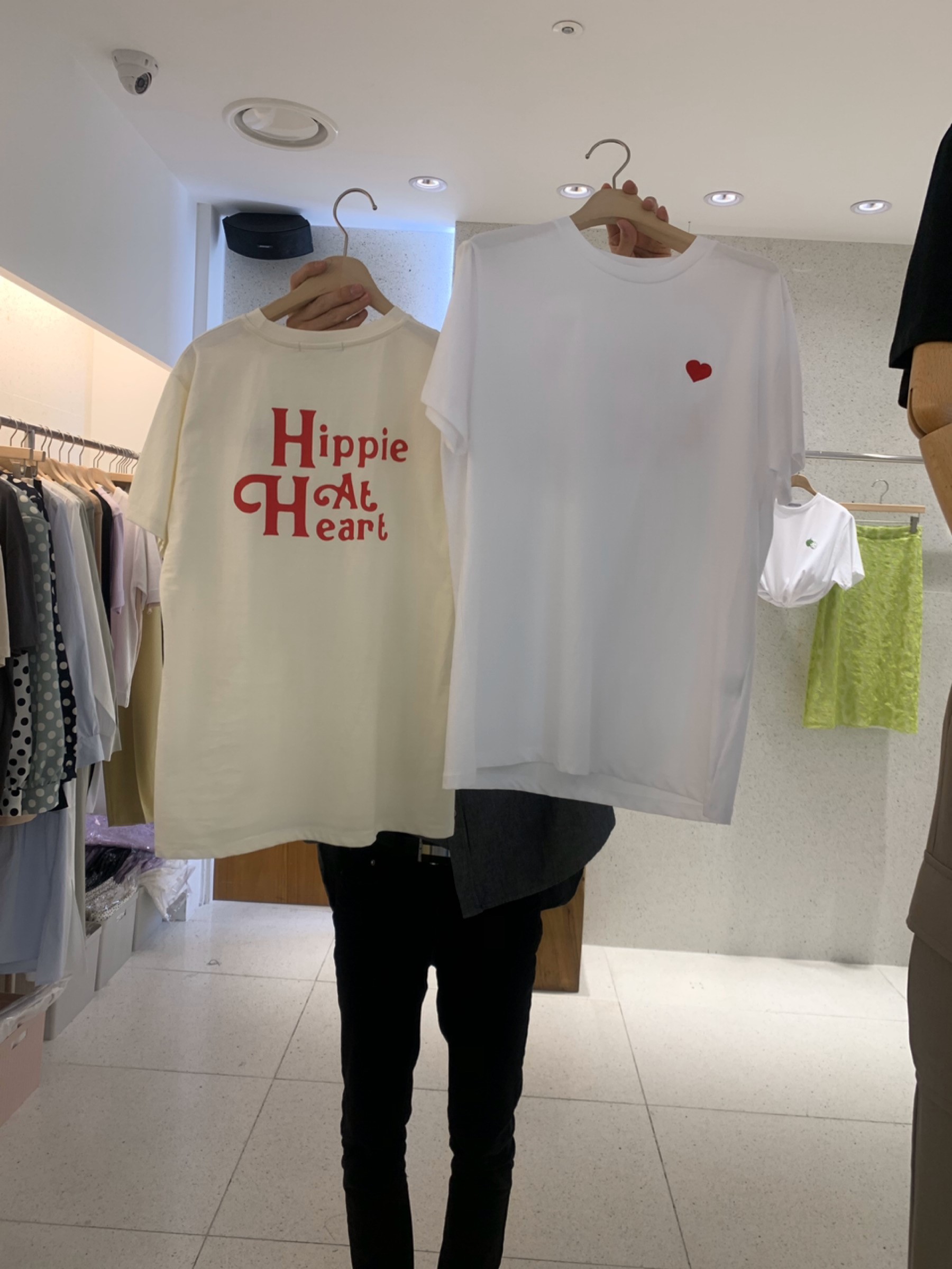 黄色