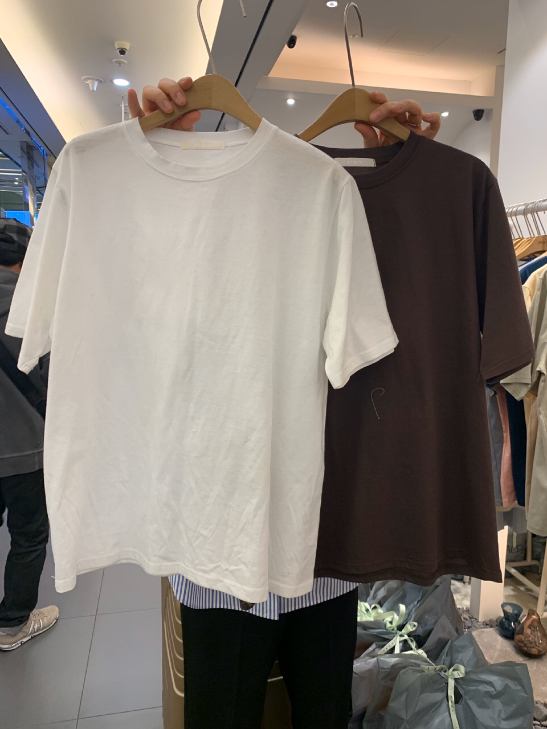 白色