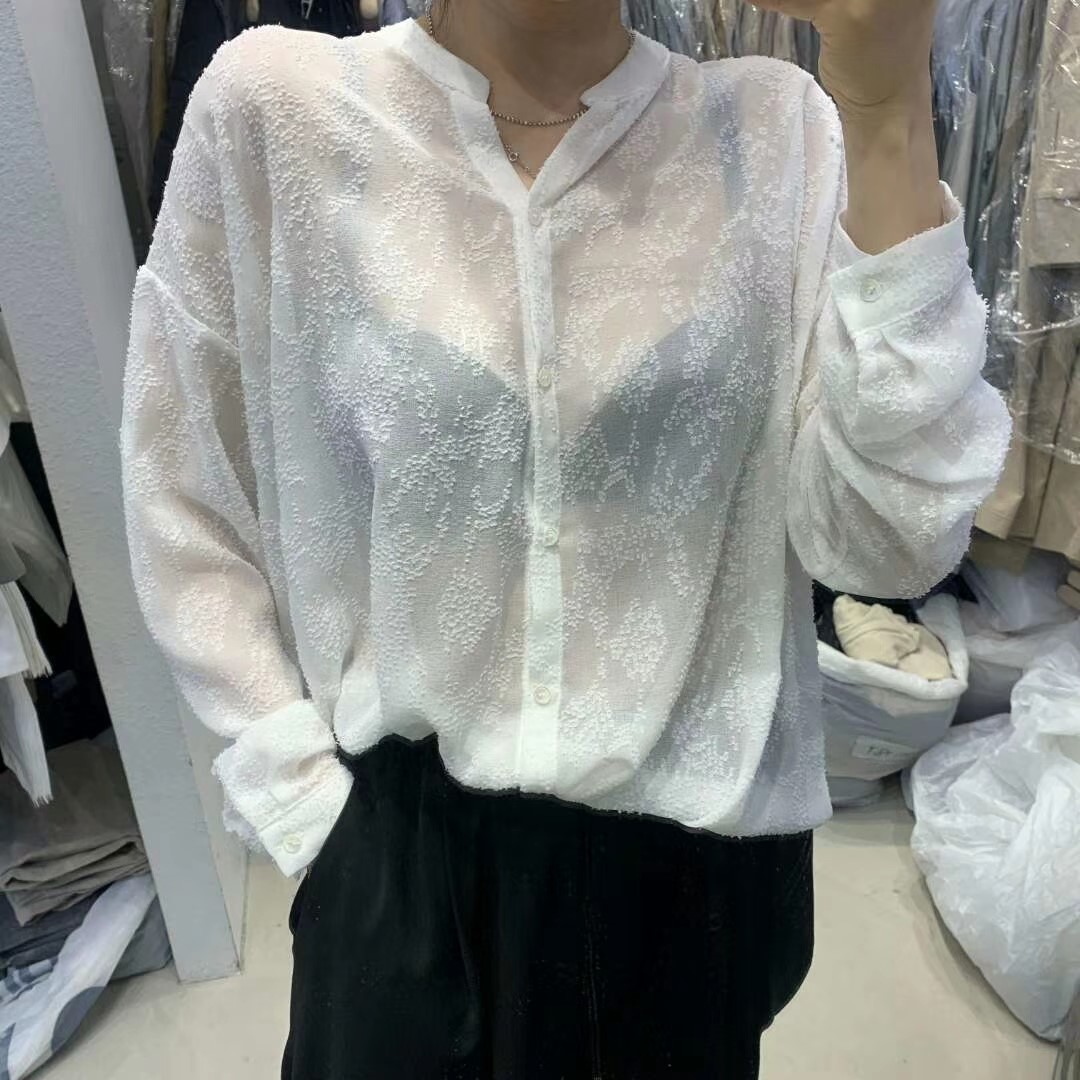 白色