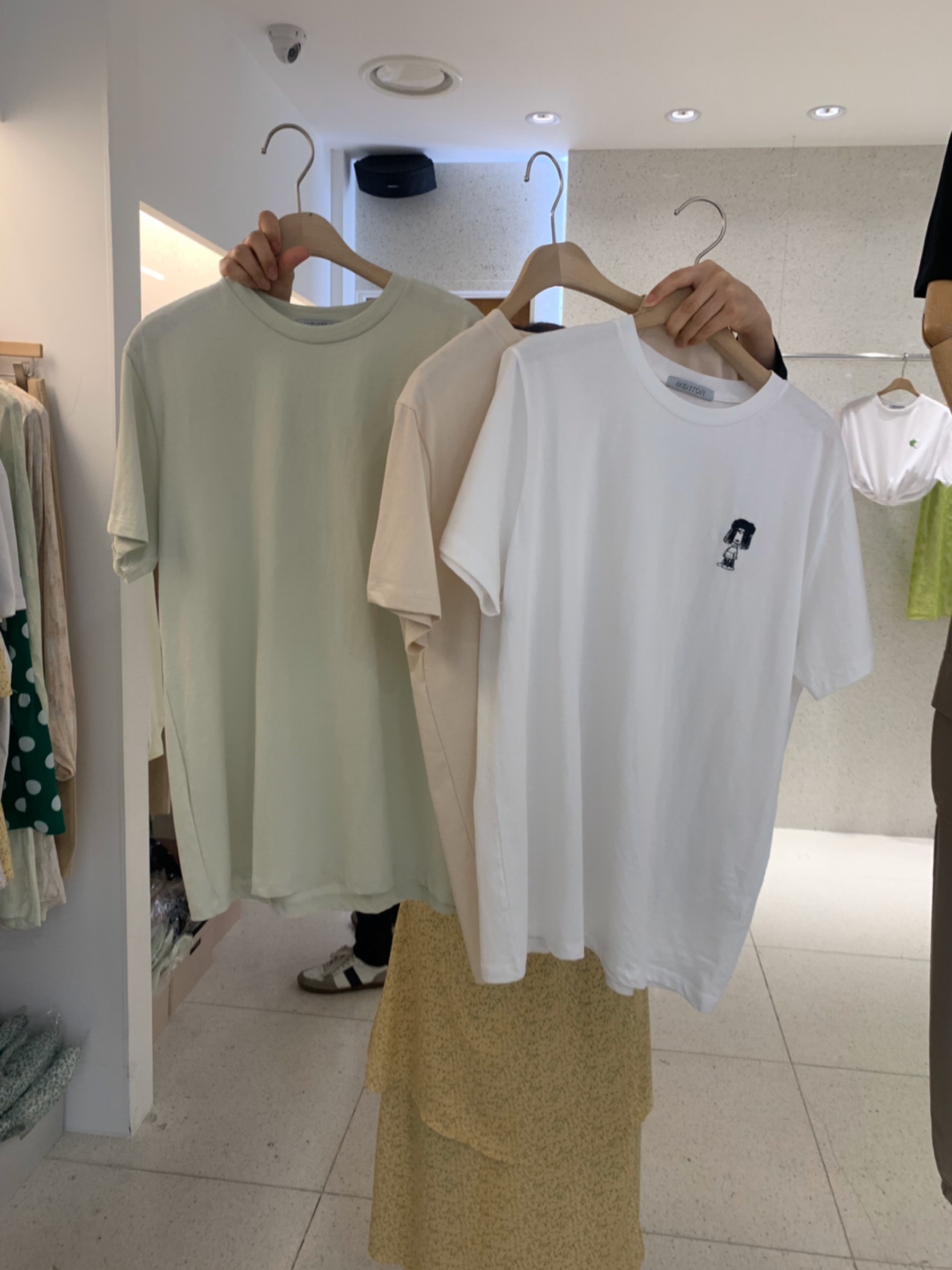 绿色