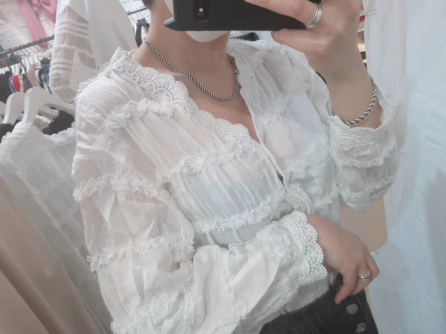 白色