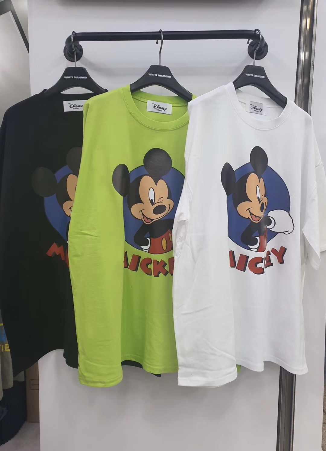 白色