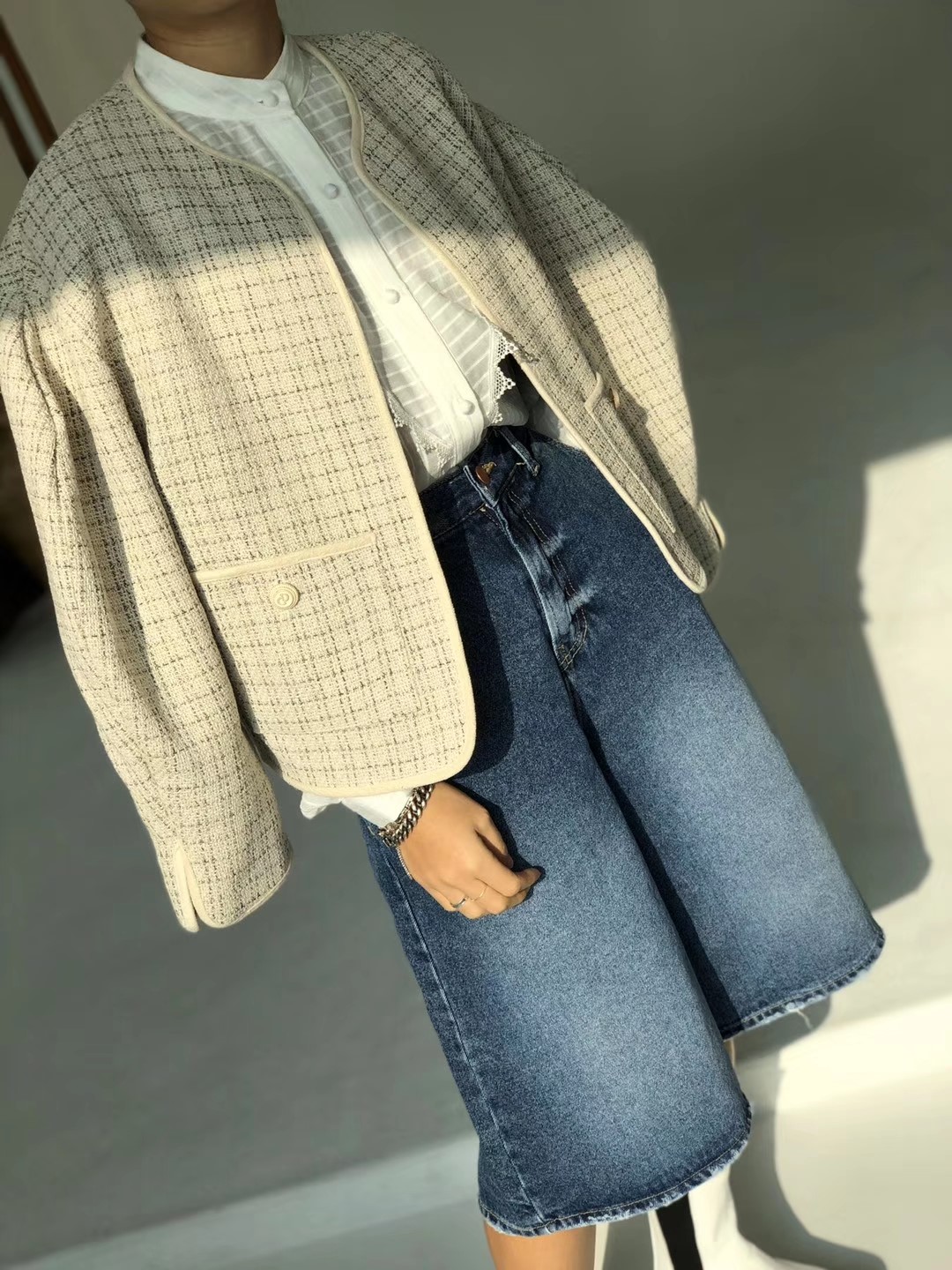 蓝色