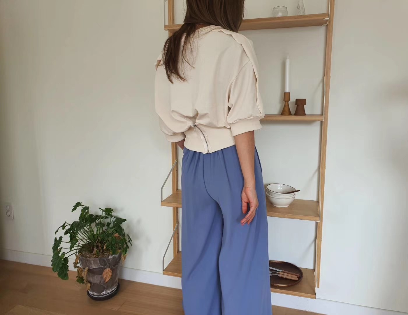 白色