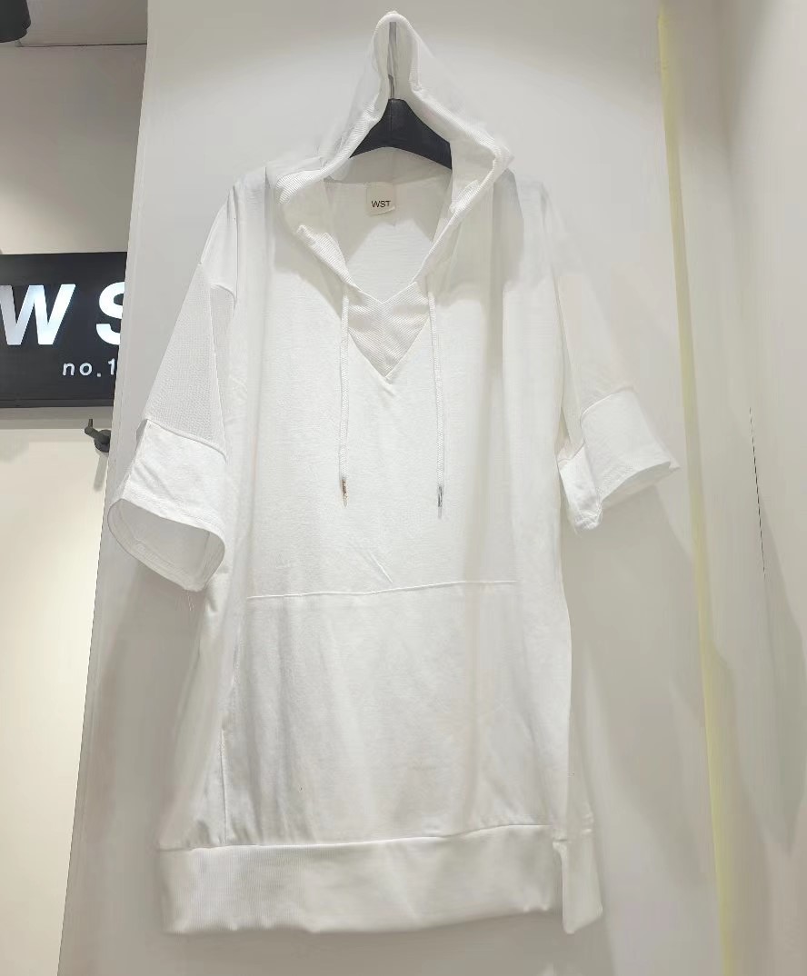 白色