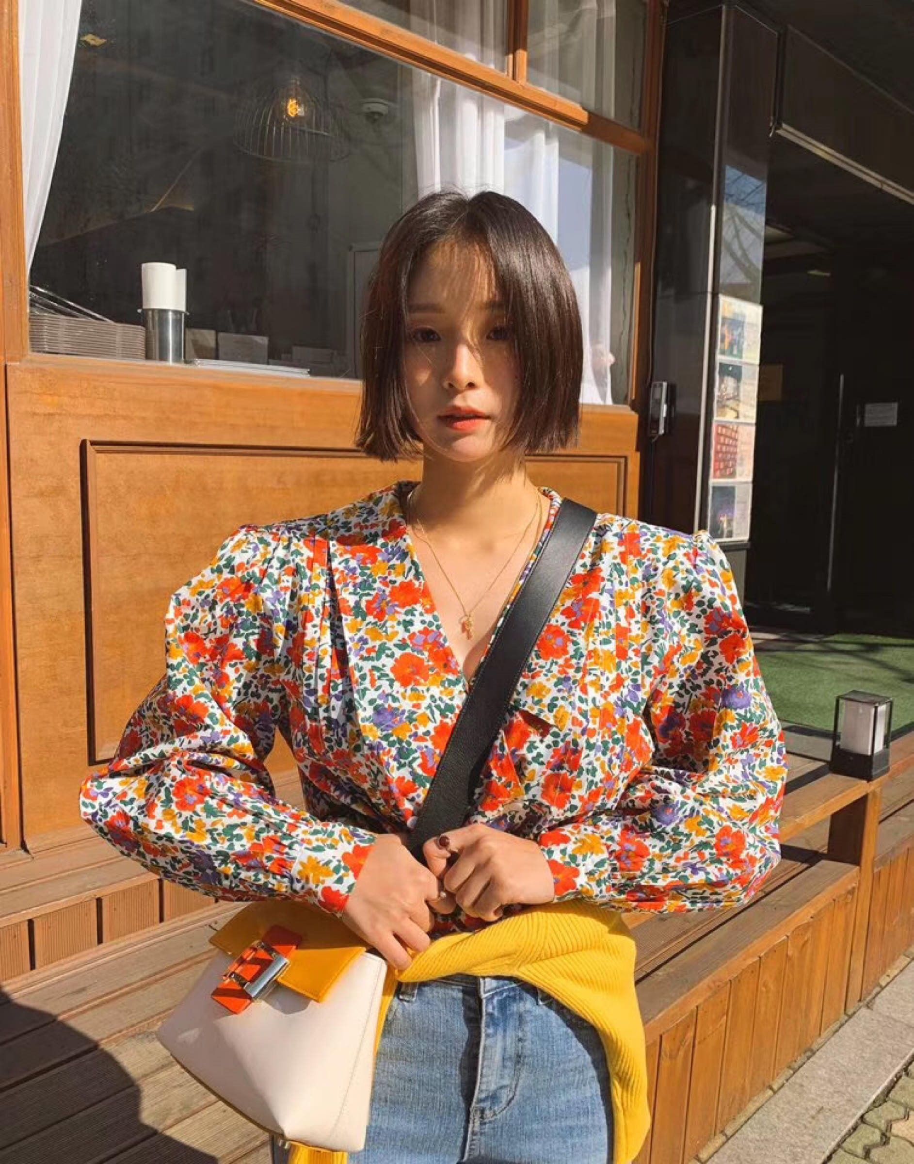 红色