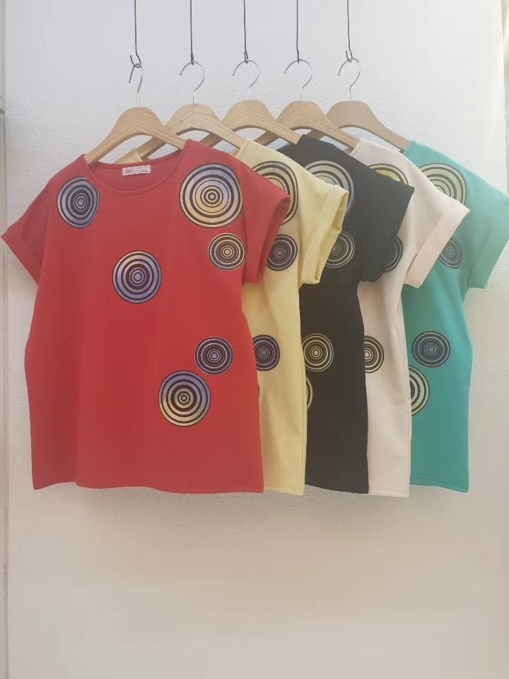 绿色