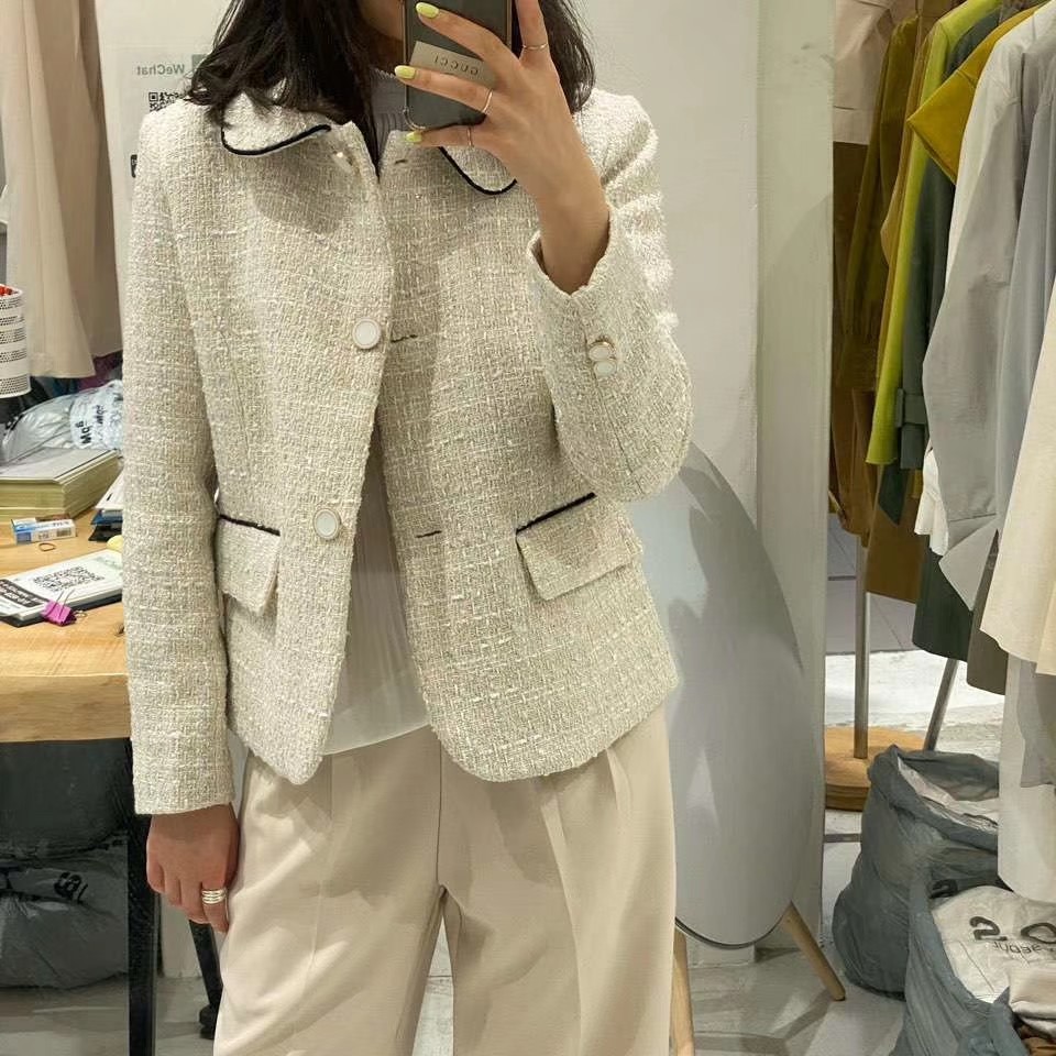 白色