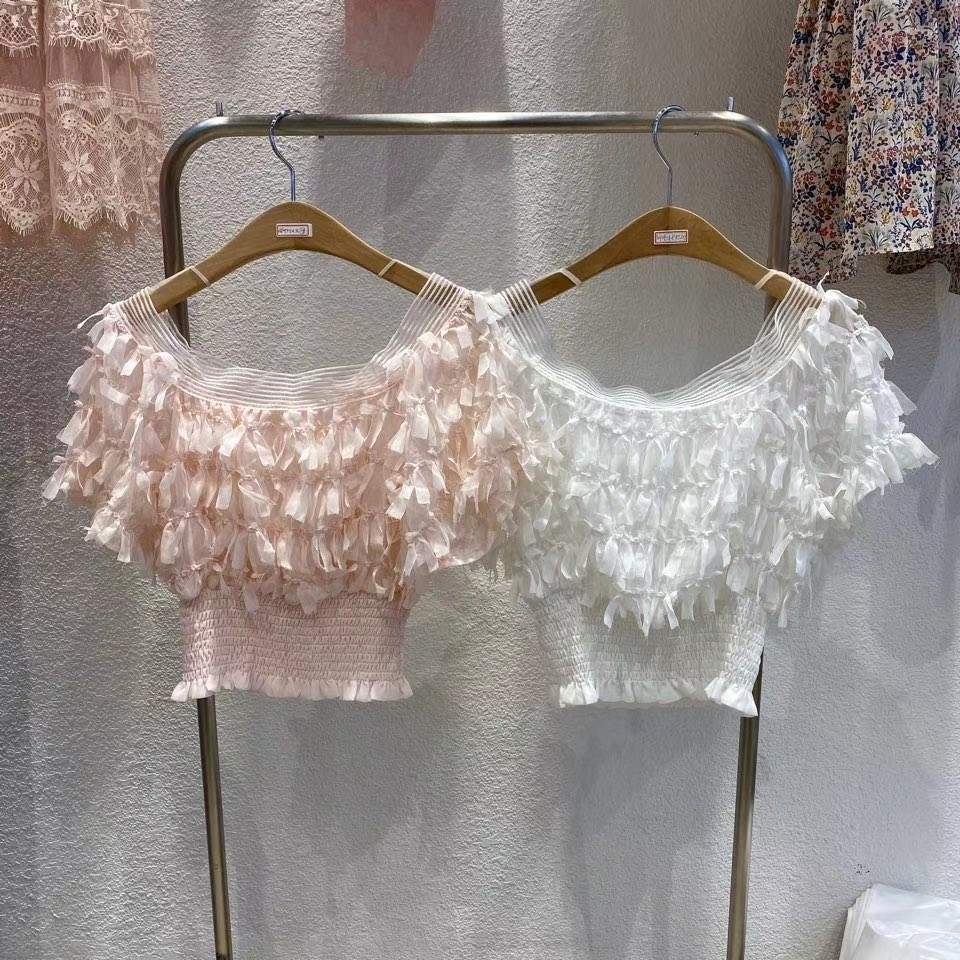 粉红色