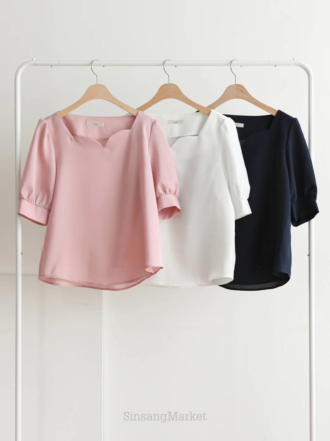 粉红色