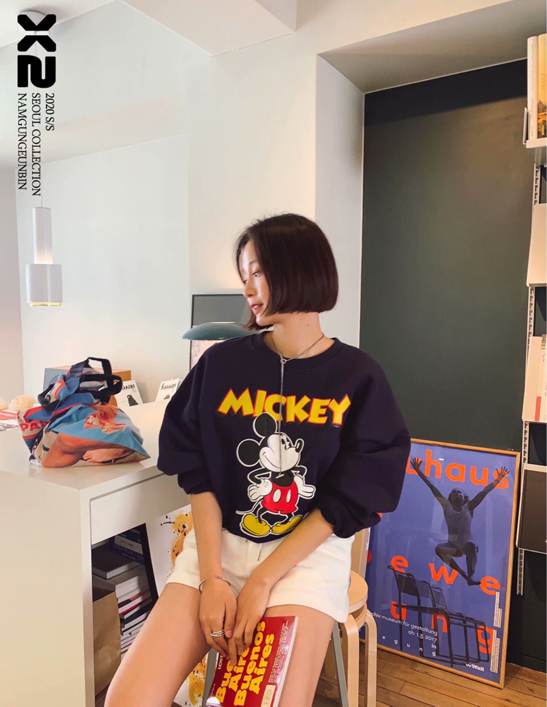 黑色