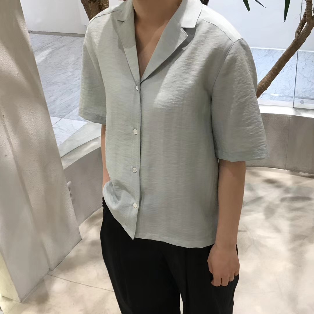 米色