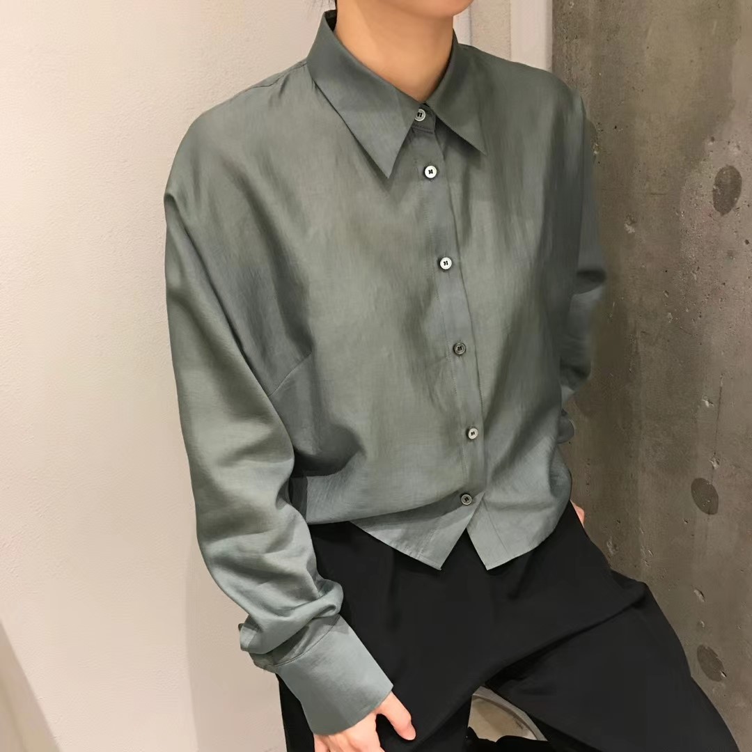 绿色