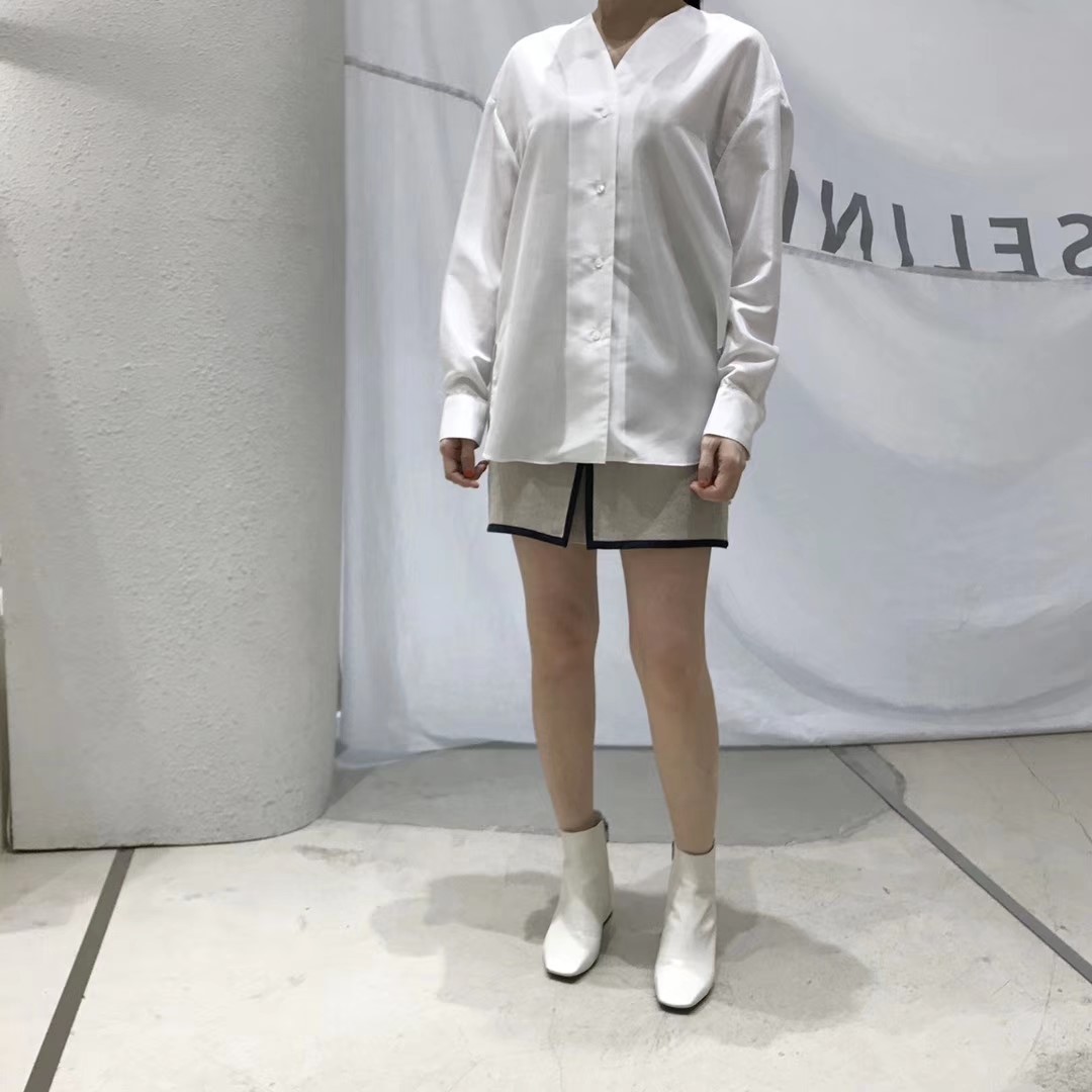 白色
