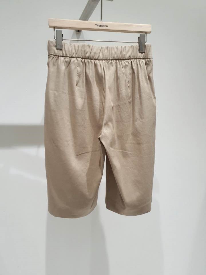 米色